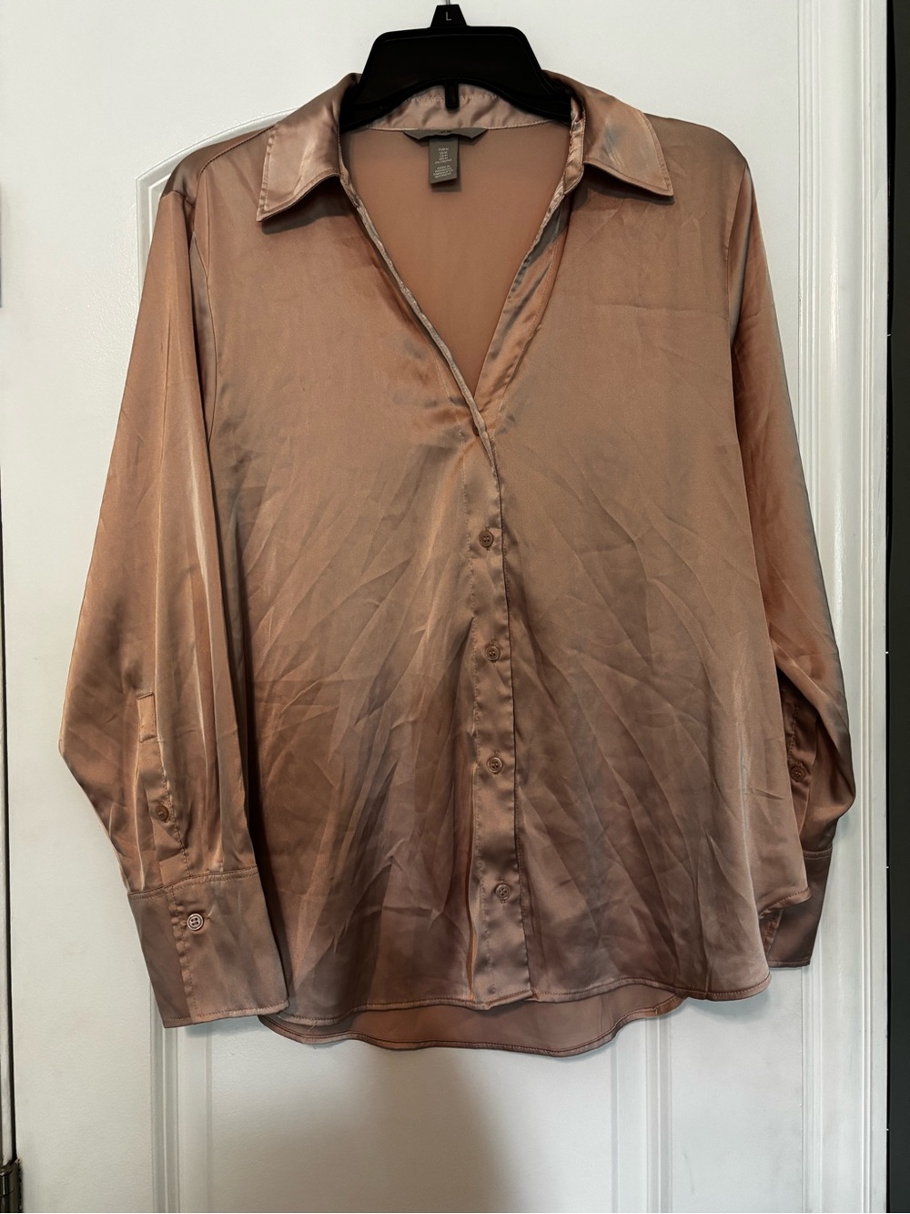 H&M Satin Button-Down Shirt in Blush Pink Medium